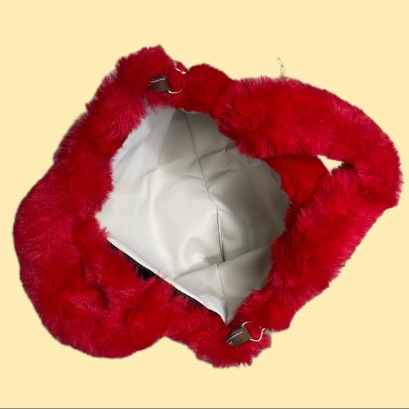 Smiley Red Faux Fur Handbag Small Medium Purse shoulder bag - Picture 4 of 4